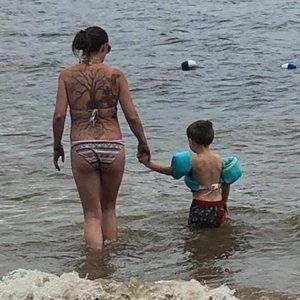 Meet your Posher, April dawn